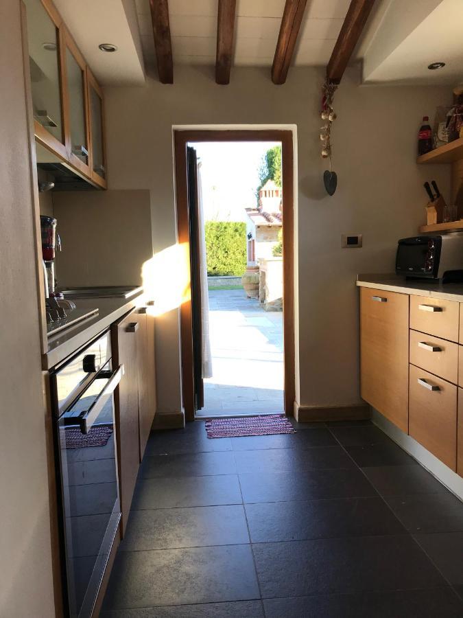 Appartamento In Villa Con Piscina - Mhateria Relais Rignano sullʼArno المظهر الخارجي الصورة